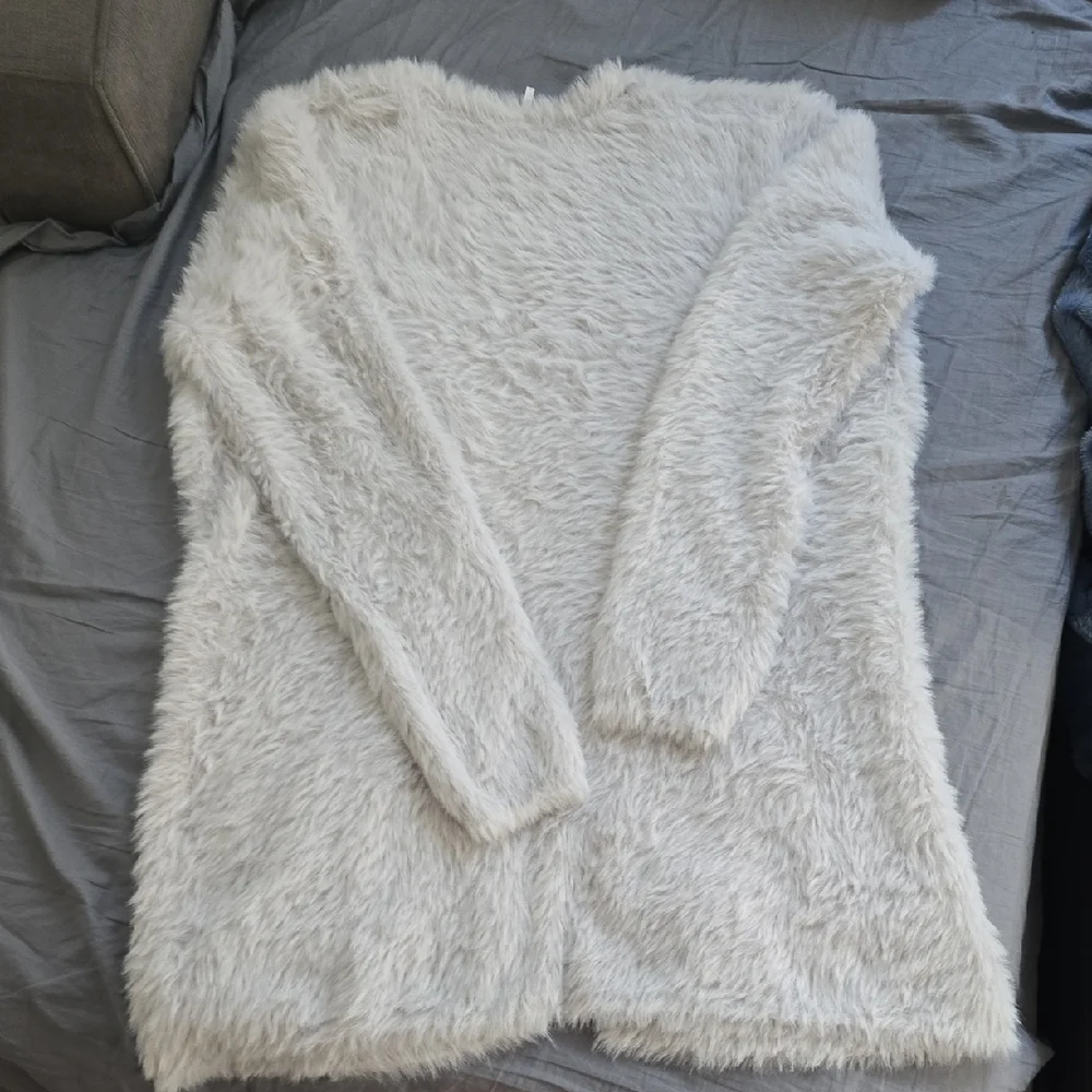 Free People Silver Cloud Faux Fur Cardigan Sweater Size S - Picture 6 of 6